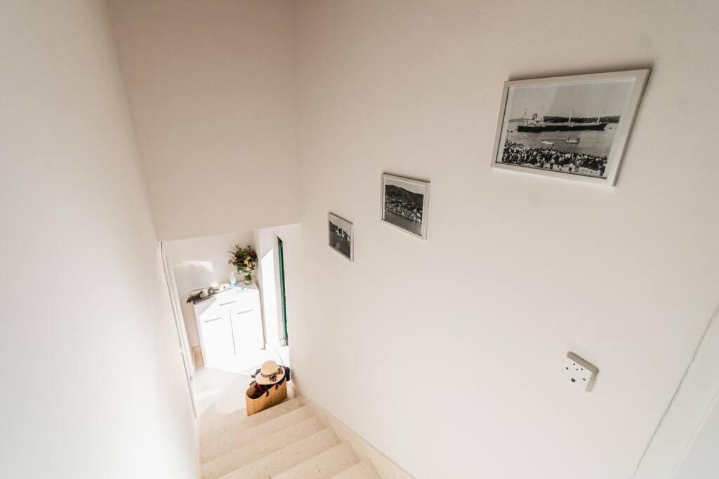 Holiday Home Marina-Renovated House In City Center Rogoznica  Buitenkant foto